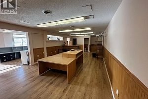 2811 44 Avenue - Photo 9