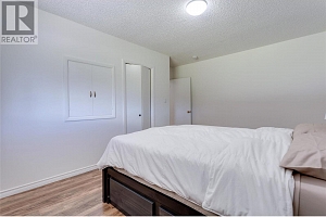 11524 Bond Road - Photo 16