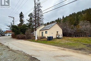 4416 4th Street - Photo 5