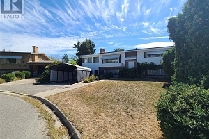 766 Coopland Crescent - Photo 2