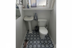 240 Pemberton Road - Photo 18