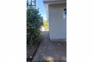 240 Pemberton Road - Photo 5