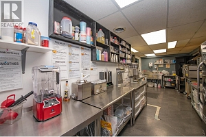 2133 Shuswap Avenue - Photo 10