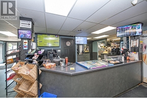 2133 Shuswap Avenue - Photo 2