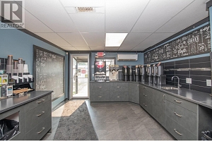 2133 Shuswap Avenue - Photo 3