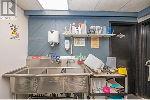 2133 Shuswap Avenue - Photo 9