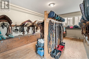 3830 Casorso Road - Photo 28