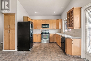 3830 Casorso Road - Photo 33