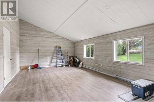 3830 Casorso Road - Photo 36