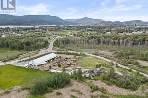 3830 Casorso Road - Photo 58