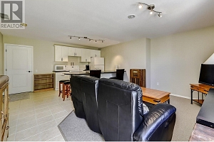 3672 Luxmoore Road - Photo 38