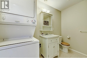 3672 Luxmoore Road - Photo 42