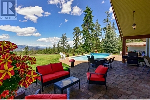 3672 Luxmoore Road - Photo 47