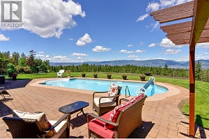 3672 Luxmoore Road - Photo 48