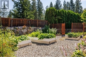 3672 Luxmoore Road - Photo 58