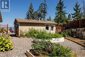 3672 Luxmoore Road - Photo 59