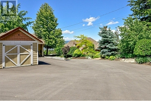 3672 Luxmoore Road - Photo 61