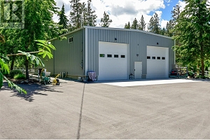 3672 Luxmoore Road - Photo 64