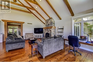 3672 Luxmoore Road - Photo 7