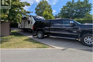 8000 Highland Road Unit# 16 - Photo 4