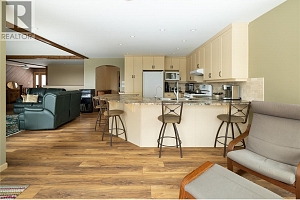 7868 Wallace Road - Photo 36