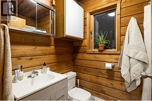 7868 Wallace Road - Photo 72