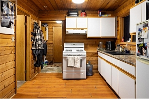 7868 Wallace Road - Photo 73