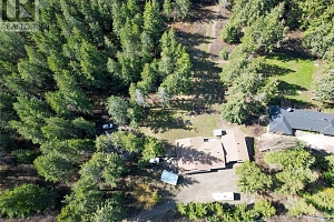 7868 Wallace Road - Photo 8