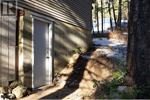 7868 Wallace Road - Photo 81