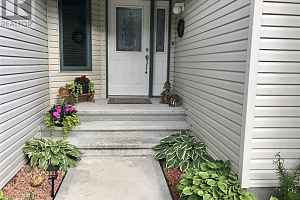 7269 Fintry Delta Road - Photo 4