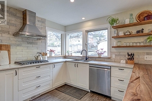 1189 Hudson Road - Photo 17