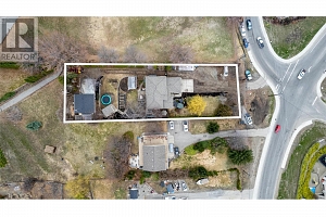 1189 Hudson Road - Photo 2