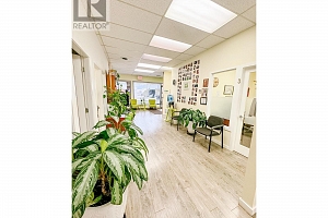 1635 Bertram Street - Photo 8