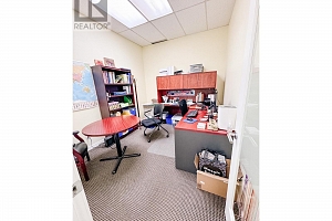 1635 Bertram Street - Photo 9