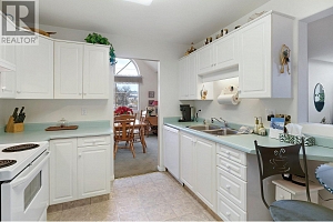 940 Glenwood Avenue Unit# 302 - Photo 6