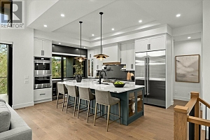 124 Wildsong Crescent W - Photo 3