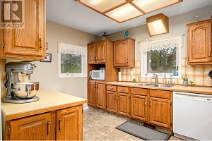 487 Mabel Lake Road - Photo 23