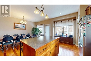 1505 Tanemura Crescent - Photo 10