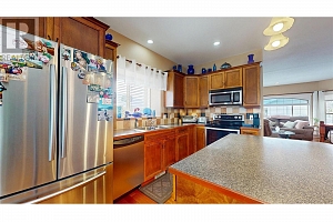 1505 Tanemura Crescent - Photo 9