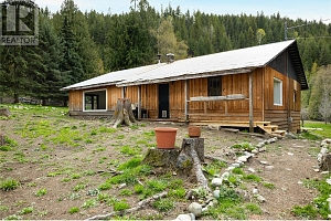 1538 Creighton Valley Road - Photo 2