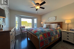 814 8 Avenue - Photo 11