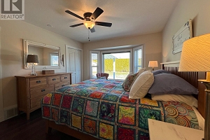 814 8 Avenue - Photo 12