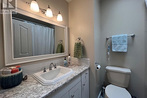 814 8 Avenue - Photo 9