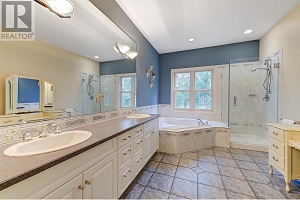 3605 Luxmoore Road - Photo 36