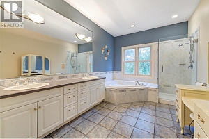 3605 Luxmoore Road - Photo 39