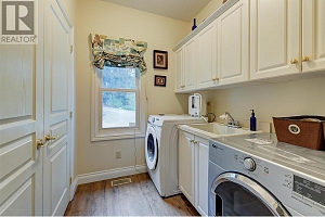 3605 Luxmoore Road - Photo 41