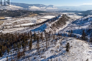 2040 Glenmore Road N - Photo 3