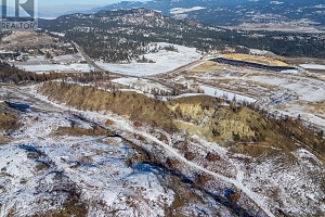 2040 Glenmore Road N - Photo 6