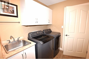 519 Loon Avenue - Photo 30
