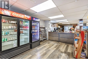 2037 Shuswap Avenue - Photo 11